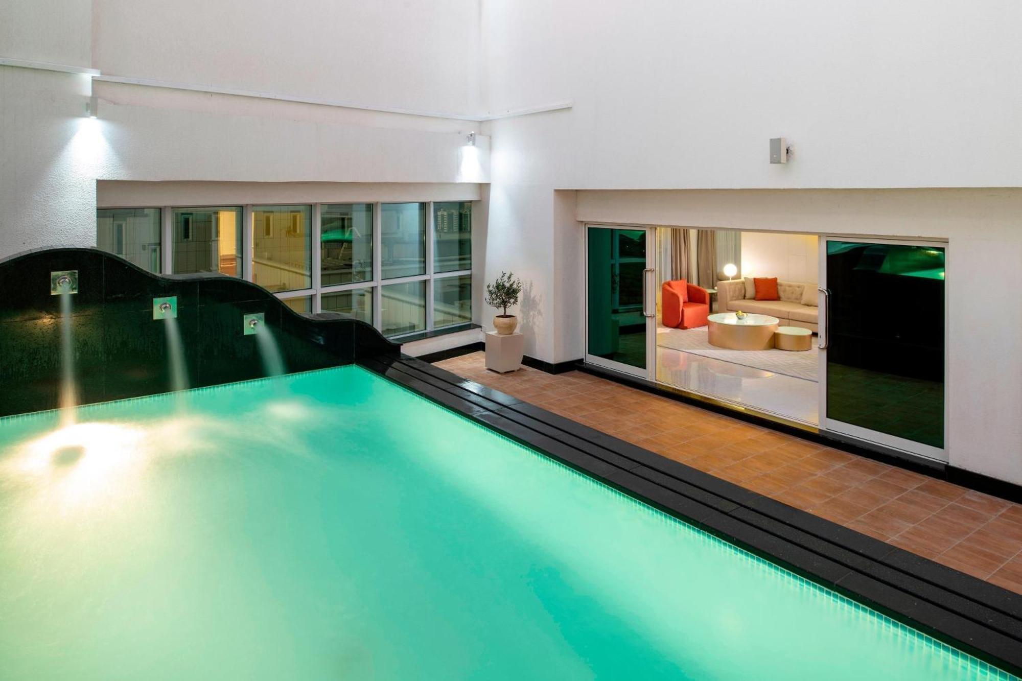 Four Points By Sheraton Szardża Zewnętrze zdjęcie