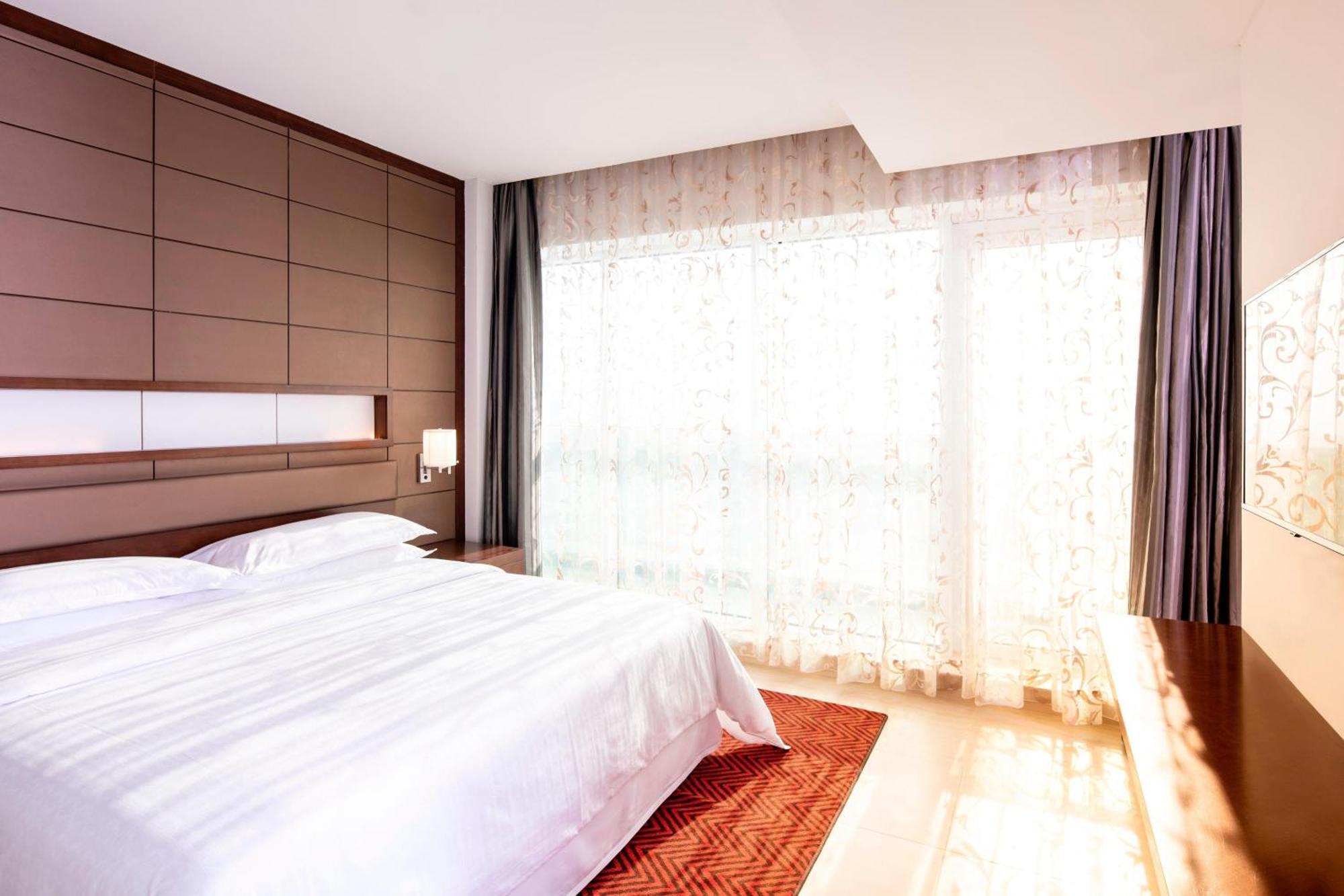 Four Points By Sheraton Szardża Zewnętrze zdjęcie